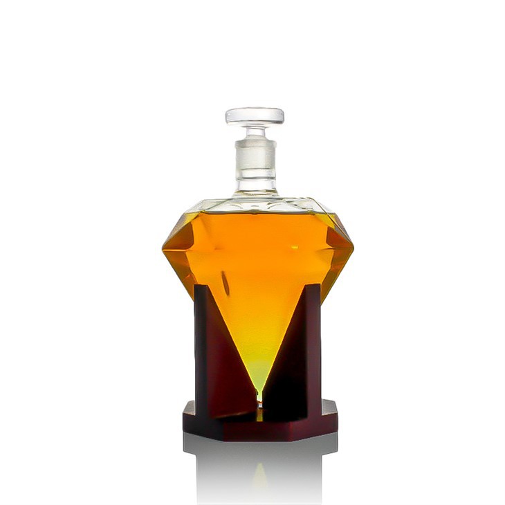Special Shape Luxury Borosilicate Glass Decanter